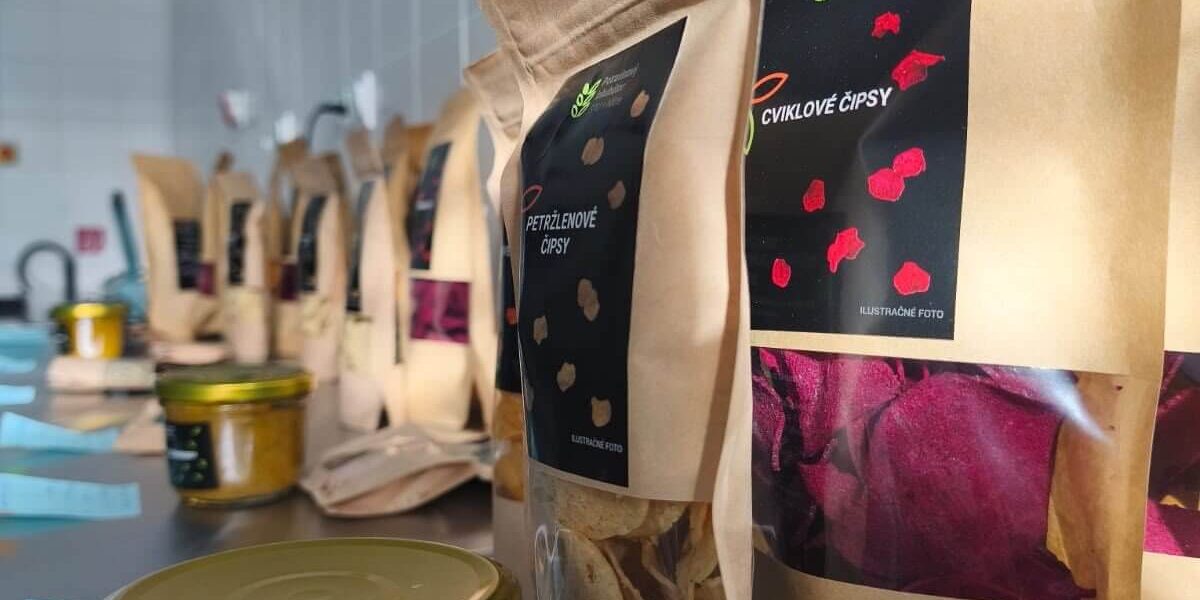 Nátierky a zeleninové čipsy