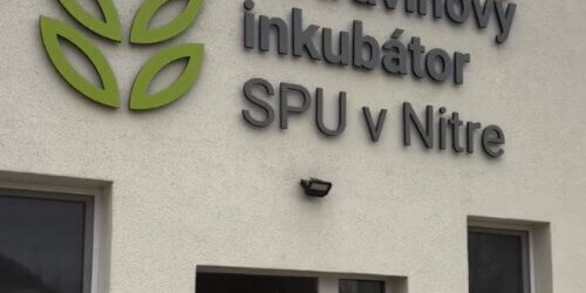 Zástupcovia OECD na návšteve AgroBioTechu(1)(1)